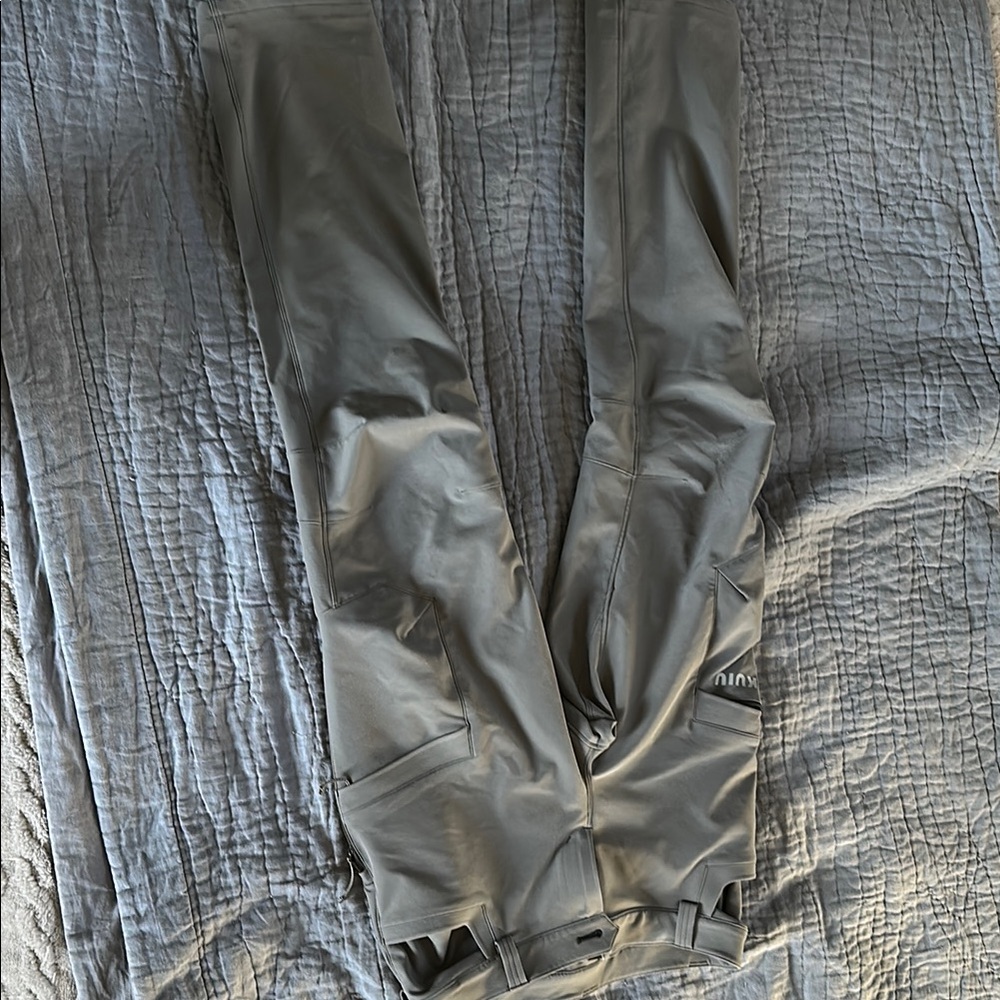 Kuiu Women’s Attack Gray Pants-long